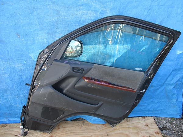 Used Toyota Hiace INNER DOOR PANEL FRONT RIGHT